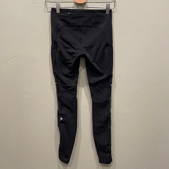 Lululemon Speed Up Tight *Mesh 28" in Black - Size: 4 - Picture 4 of 12